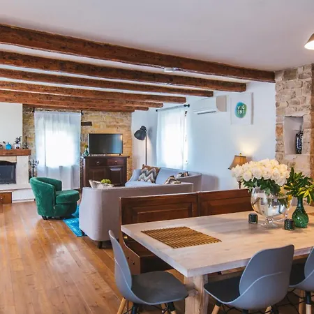 Villa Stancia Vigini By Guide *